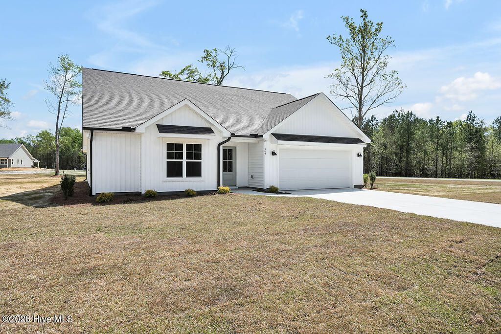 Photo of 302 Riva Ridge, Burgaw, NC 28425 (MLS # 100555812)
