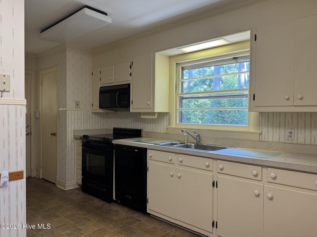 Photo of 3834 Winston Boulevard, Wilmington, NC 28403 (MLS # 100611295)