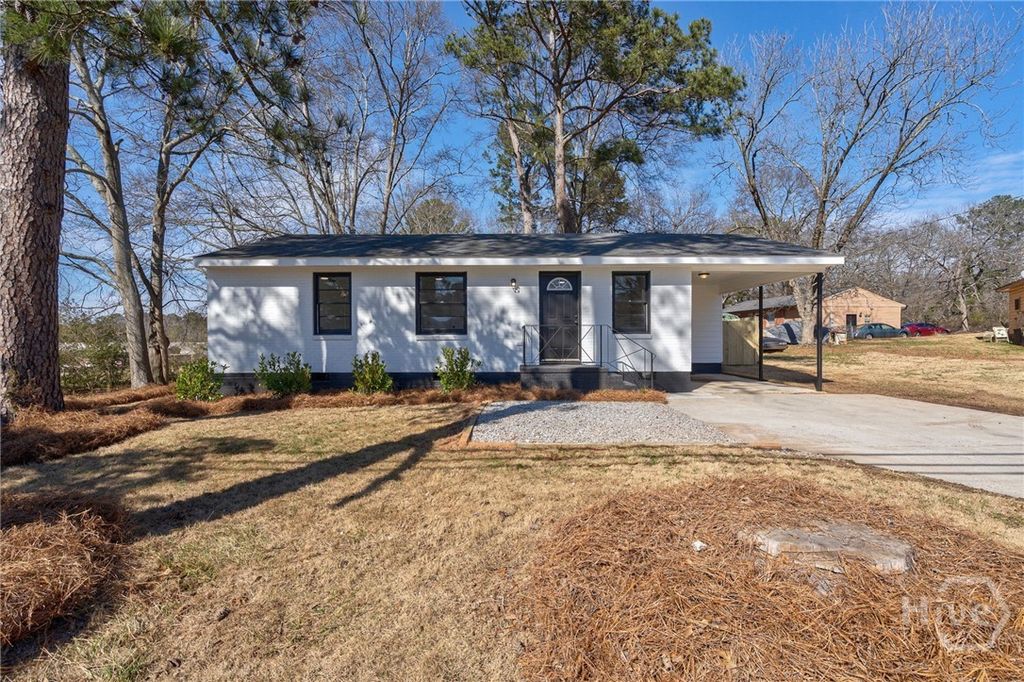 Photo of 1080 Oglethorpe Avenue, Athens, GA 30606 (MLS # CL349842)