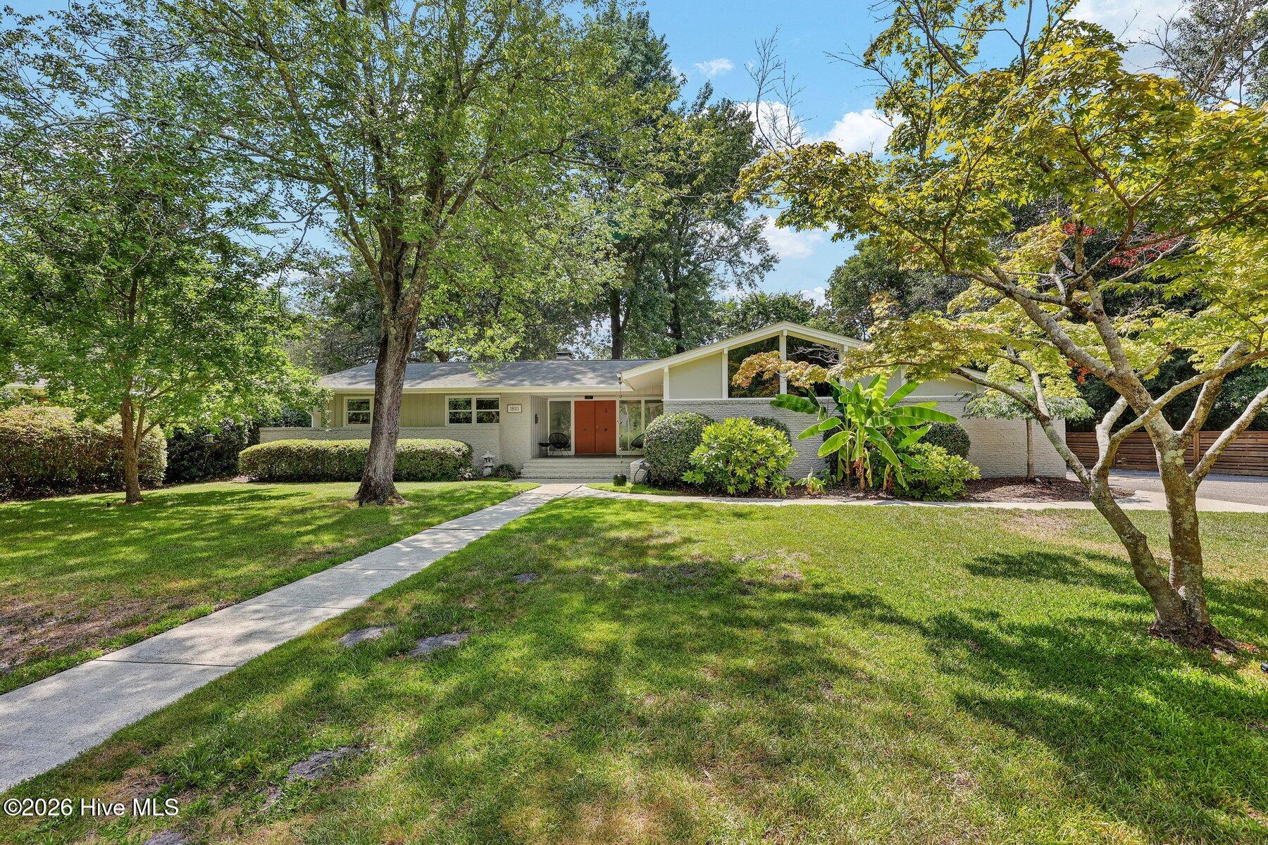 1810 Hawthorne Road