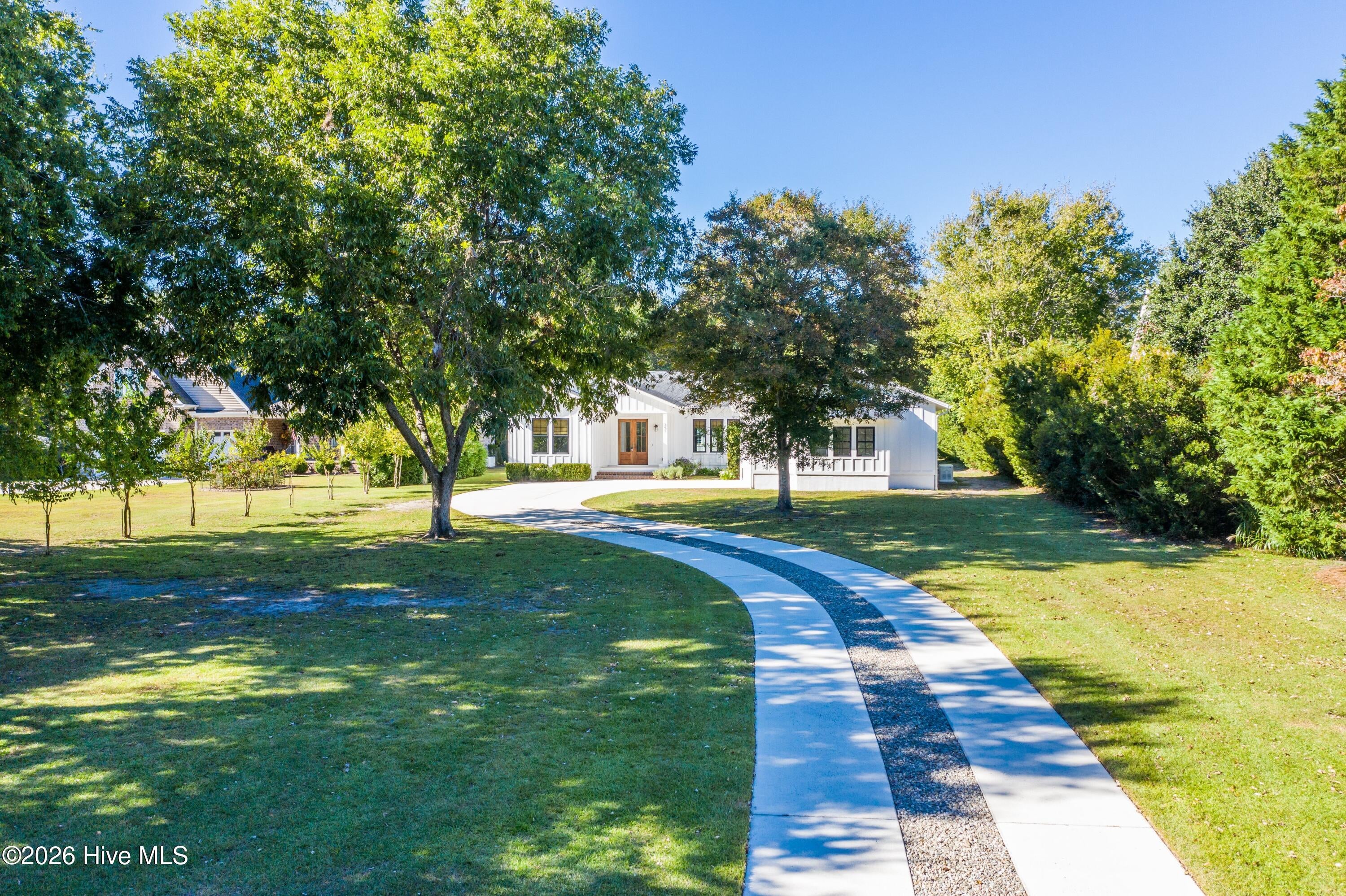 351 Olde Point Loop