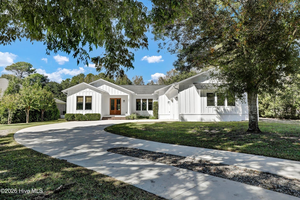 Photo of 351 Olde Point Loop, Hampstead, NC 28443 (MLS # 100608575)