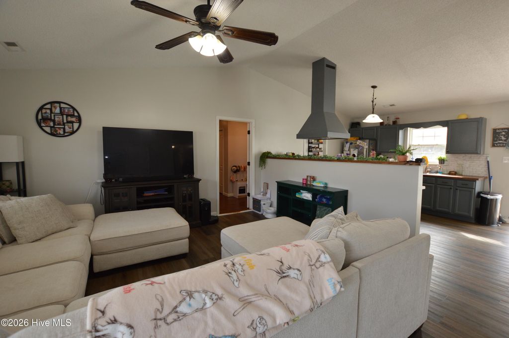 Photo of 105 Potomac Court, Richlands, NC 28574 (MLS # 100557684)