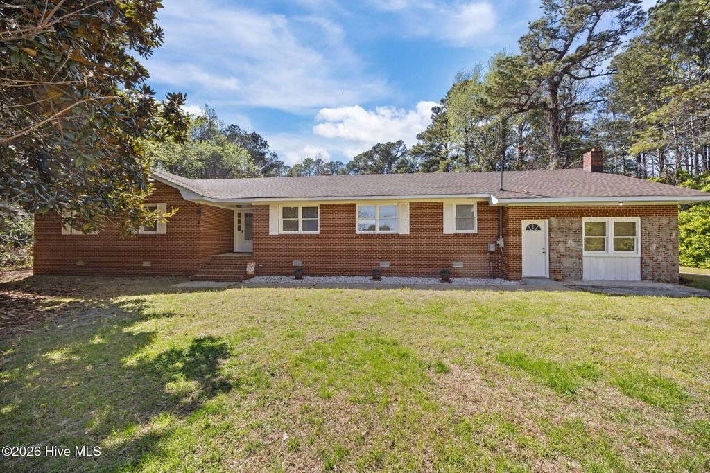 Photo of 3366 Caratoke Highway, Currituck, NC 27929 (MLS # 100564810)