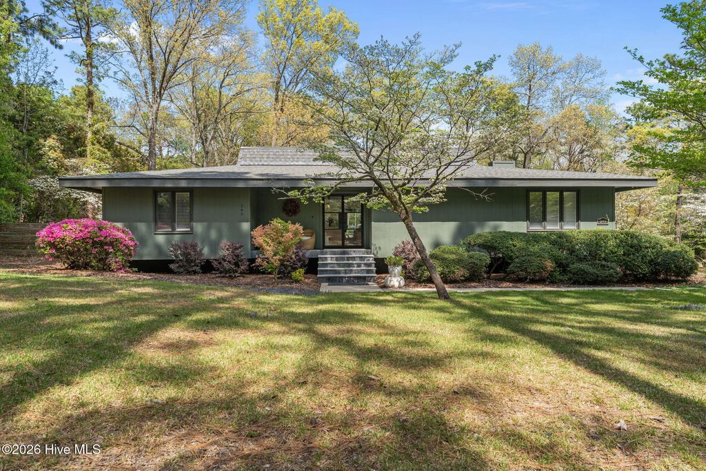 Photo of 240 Maples Road, Southern Pines, NC 28387 (MLS # 100566933)