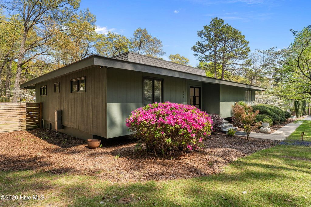 Photo of 240 Maples Road, Southern Pines, NC 28387 (MLS # 100566933)