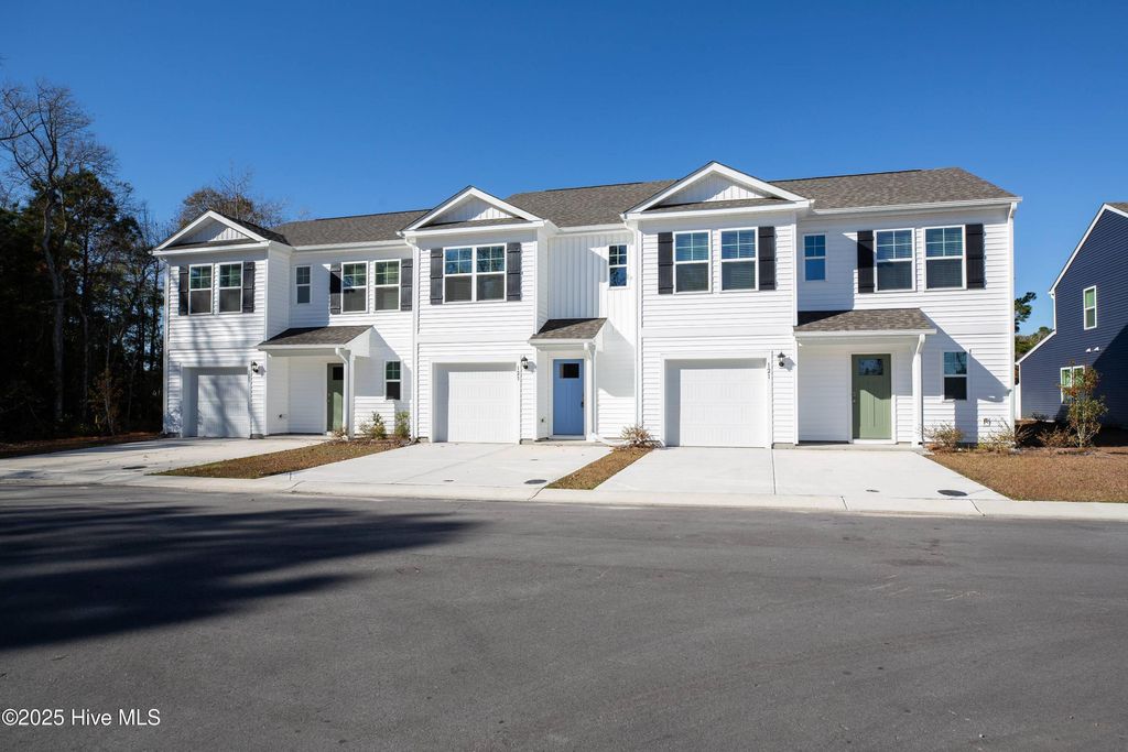 Photo of 116 N Grassland Road #Th 17, Surf City, NC 28445 (MLS # 100545381)