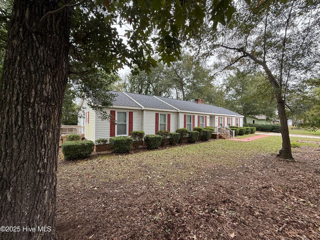 Photo of 1002 Summerbrook Place, Jacksonville, NC 28540 (MLS # 100536398)