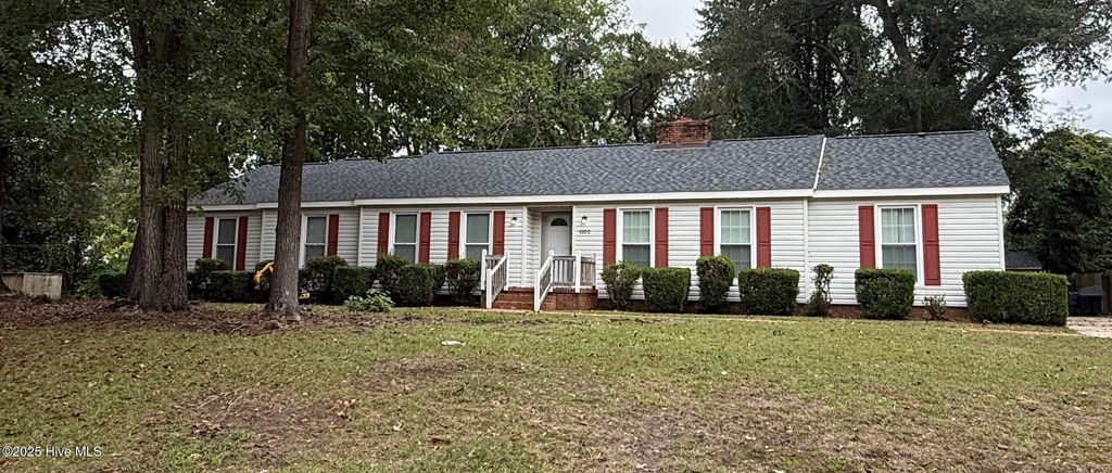 Photo of 1002 Summerbrook Place, Jacksonville, NC 28540 (MLS # 100536398)