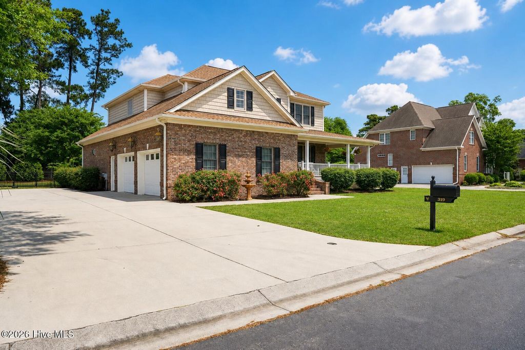 Photo of 319 Ashworth Manor Court, Wilmington, NC 28412 (MLS # 100571863)