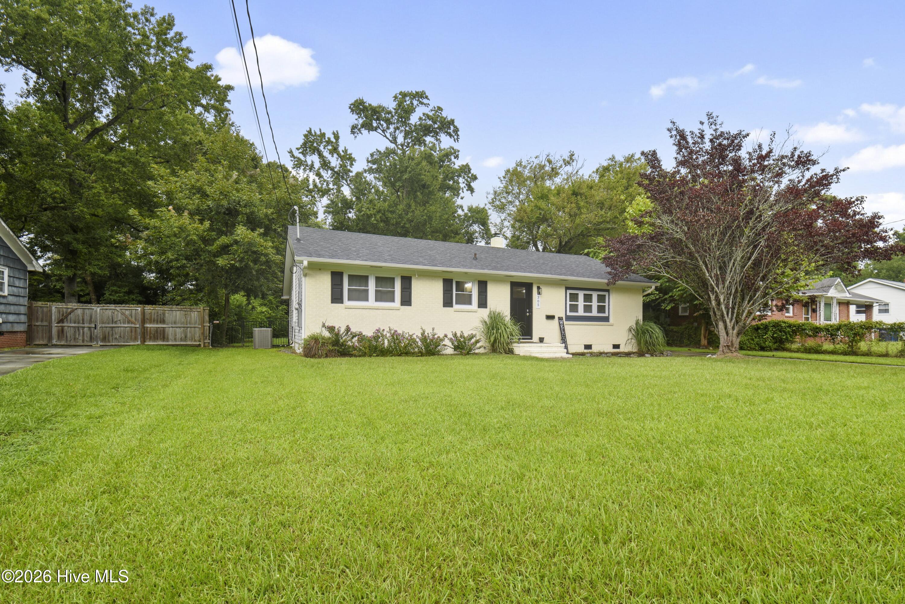305 White Oak Street