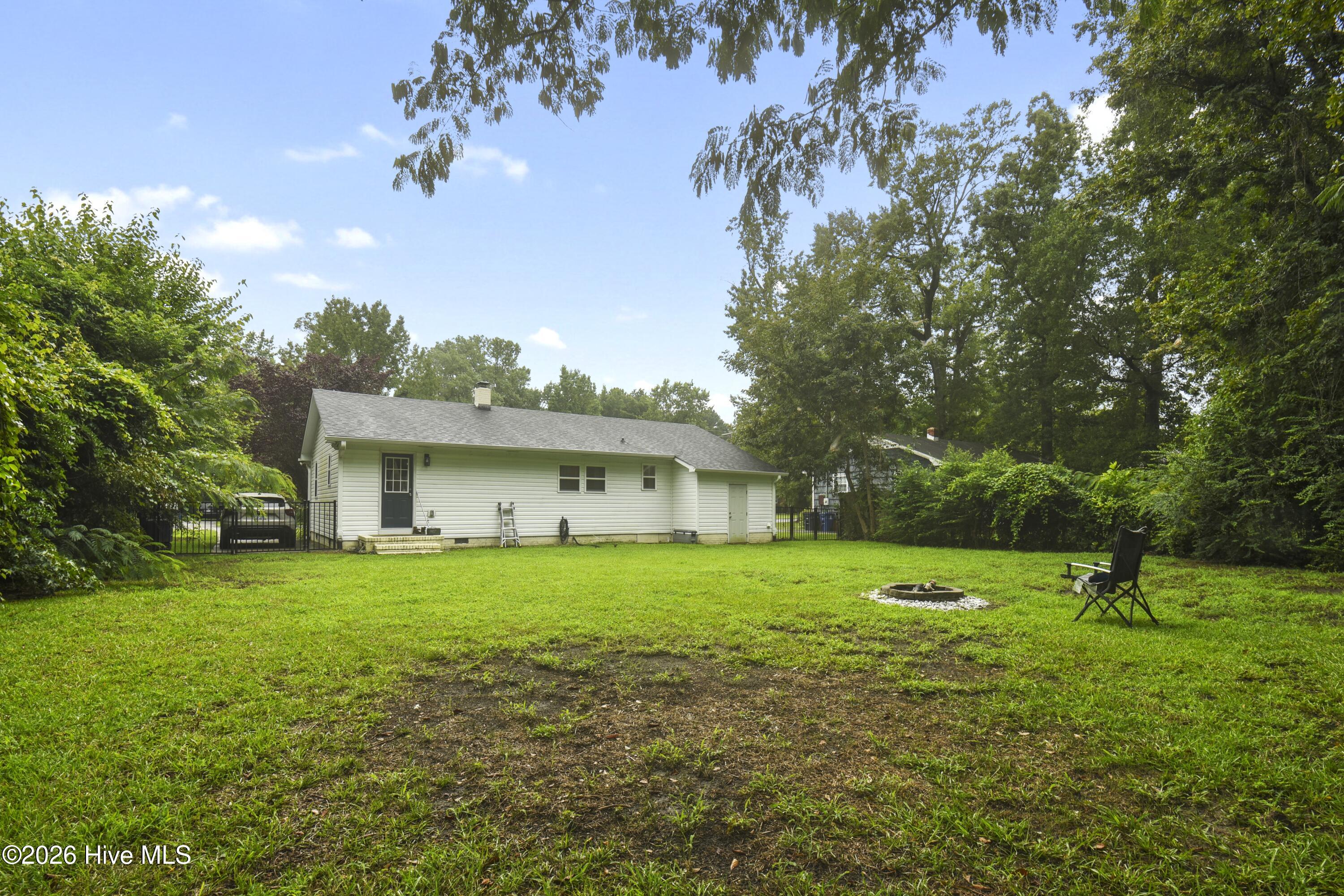 305 White Oak Street