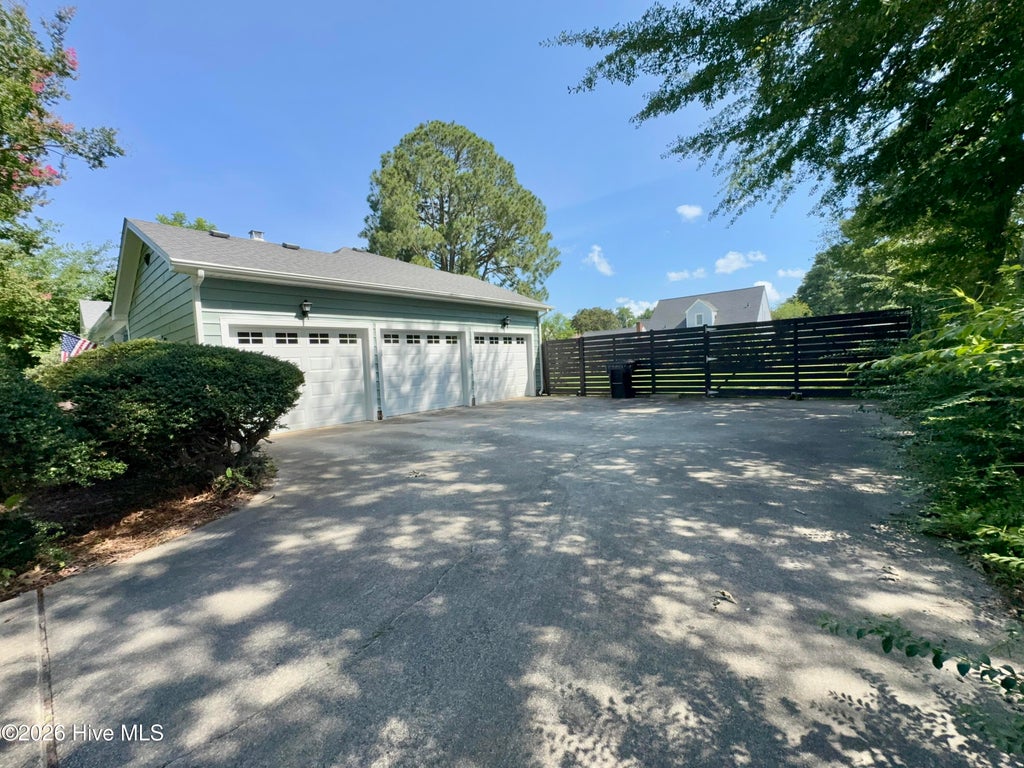 Photo of 1005 Jones Avenue, Elizabeth City, NC 27909 (MLS # 100585927)