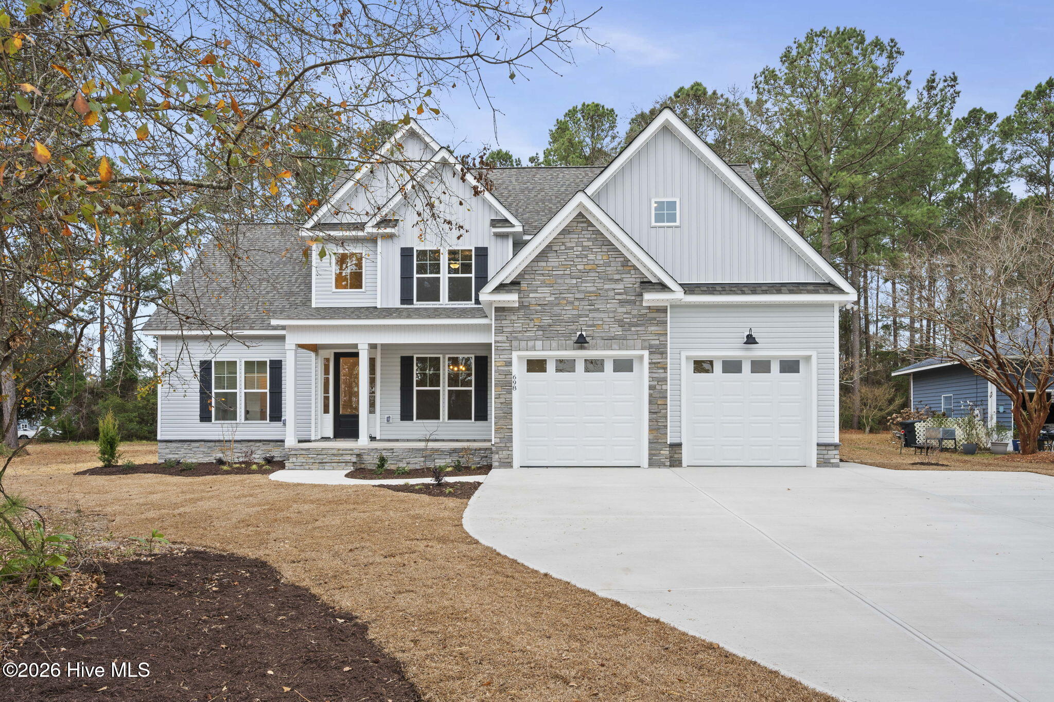 698 White Oak Crossing