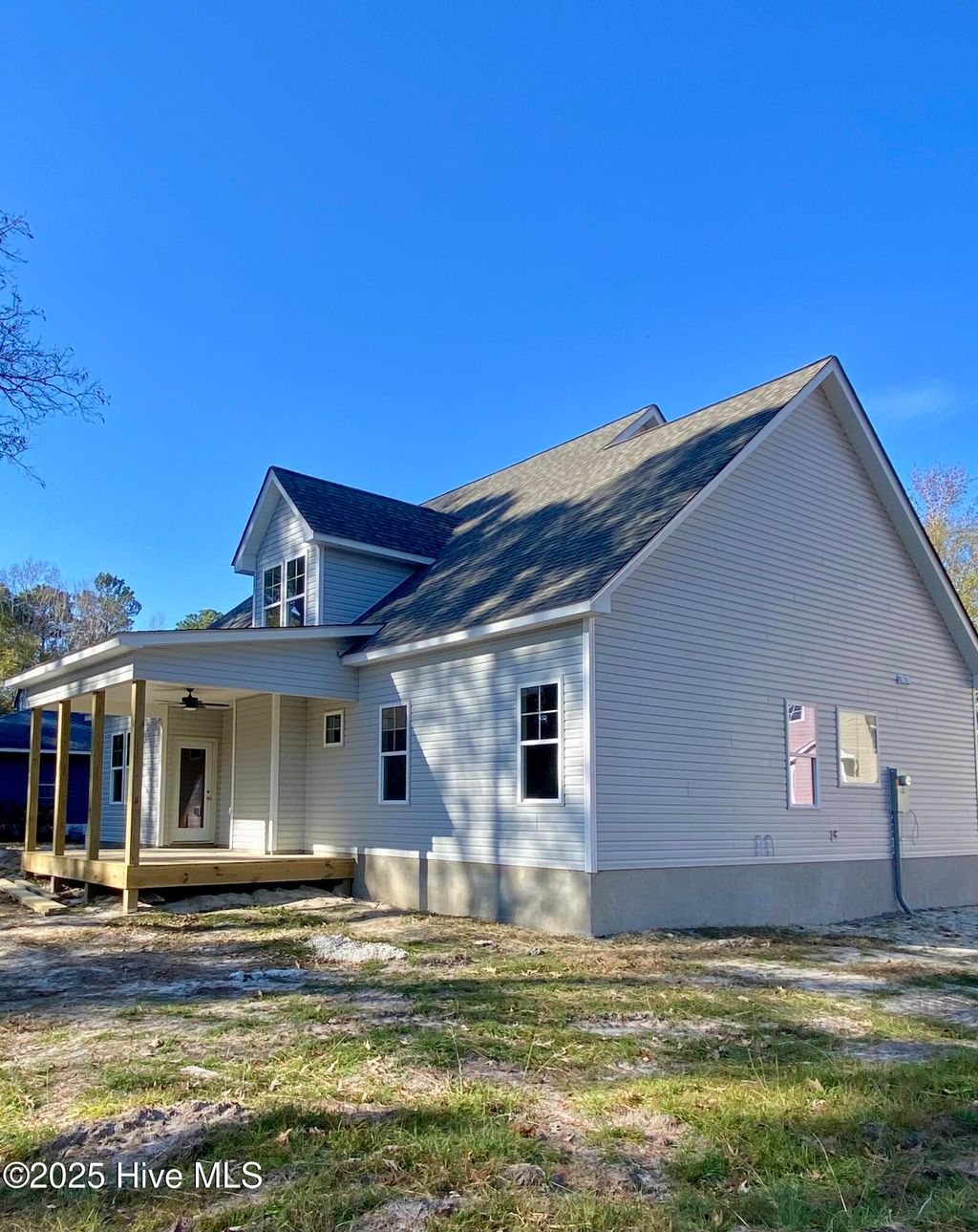 Photo of 698 White Oak Crossing, Swansboro, NC 28584 (MLS # 100516022)
