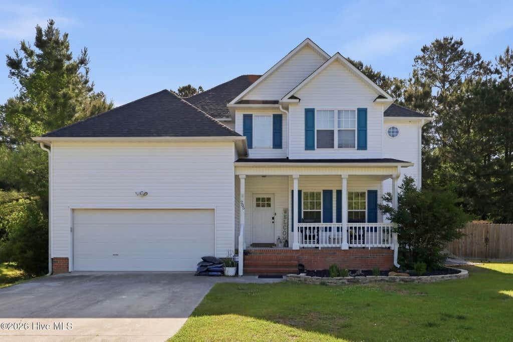 Photo of 205 Middle Ridge Drive, Hubert, NC 28539 (MLS # 100579543)