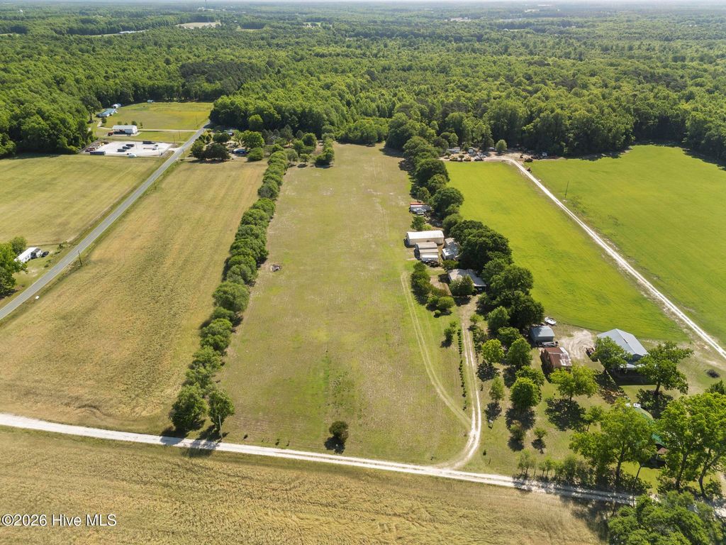 Photo of 127 Nicodemus Kornegay Lane, Albertson, NC 28508 (MLS # 100575677)
