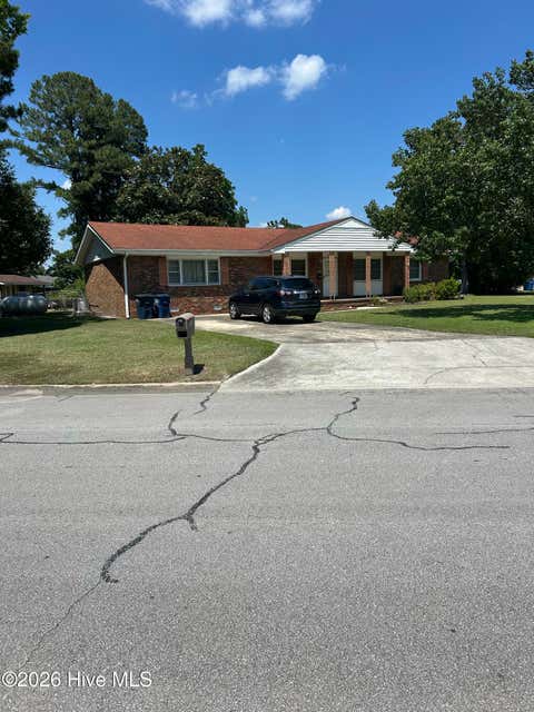 Homes For Sale - 700 Oakwood Avenue<br/> Jacksonville, NC 28546