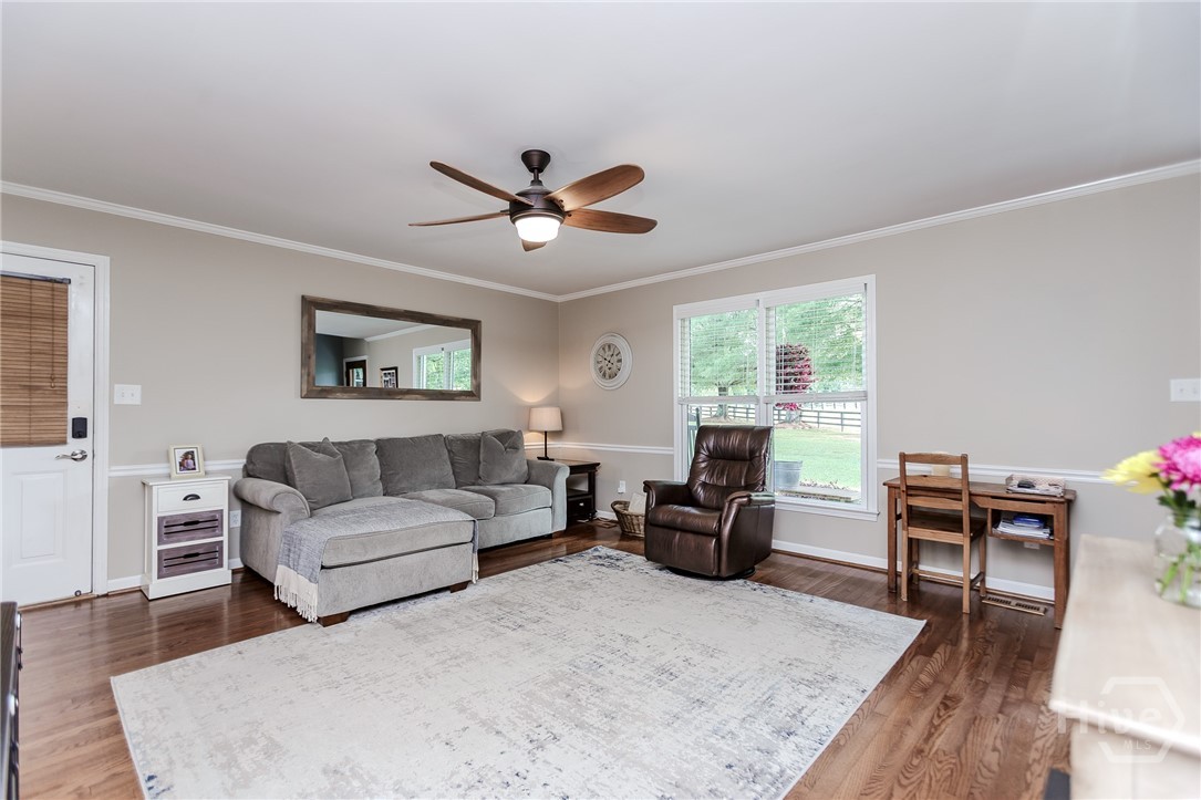 6441 Hog Mountain Road