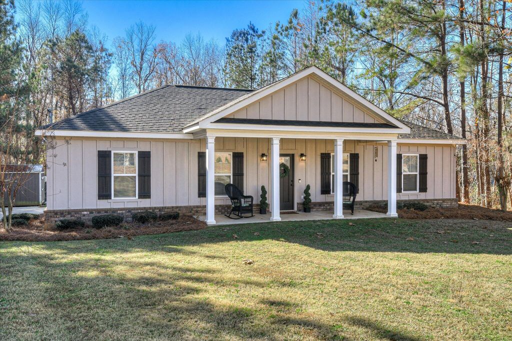 Photo of 429 Mcintosh Drive, Waynesboro, GA 30830 (MLS # 550166)