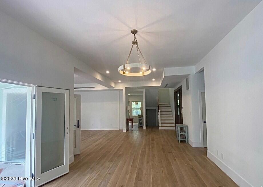 1 Red Bay Court