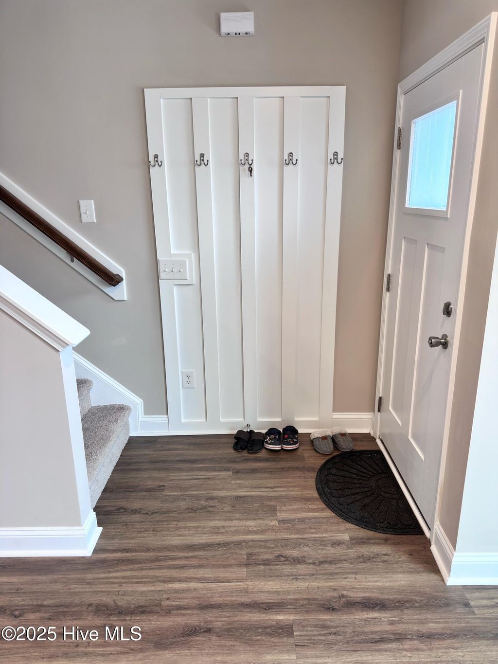 Photo of 617 Jacks Crossing Drive, Hubert, NC 28539 (MLS # 100546170)