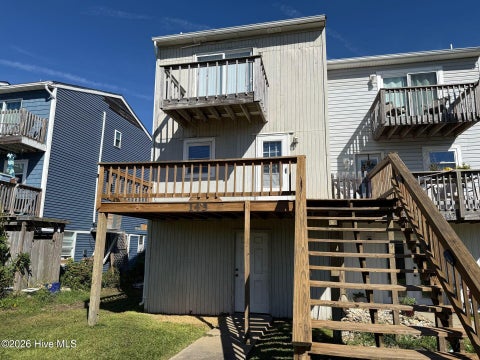 Townhouse For Rent - 145 Sea Gull Lane<br/> Onslow County, North Topsail Beach, NC 28460