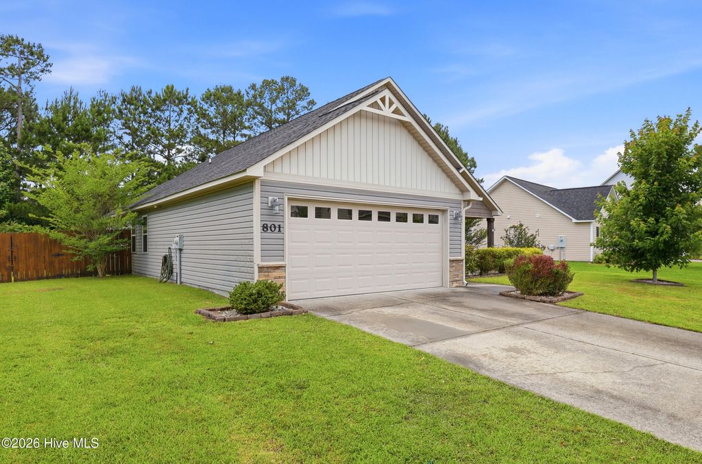 Photo of 801 Ashley Meadow Lane, Jacksonville, NC 28546 (MLS # 100574078)