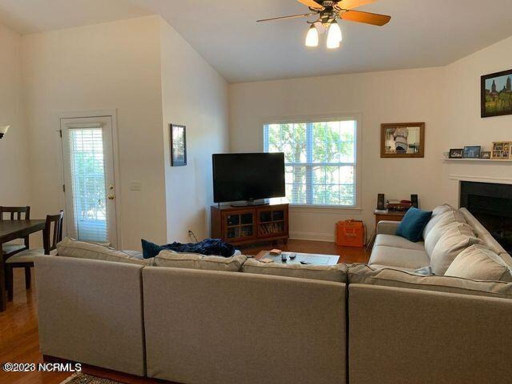 Photo of 521 Azalea Drive, Hampstead, NC 28443 (MLS # 100549073)