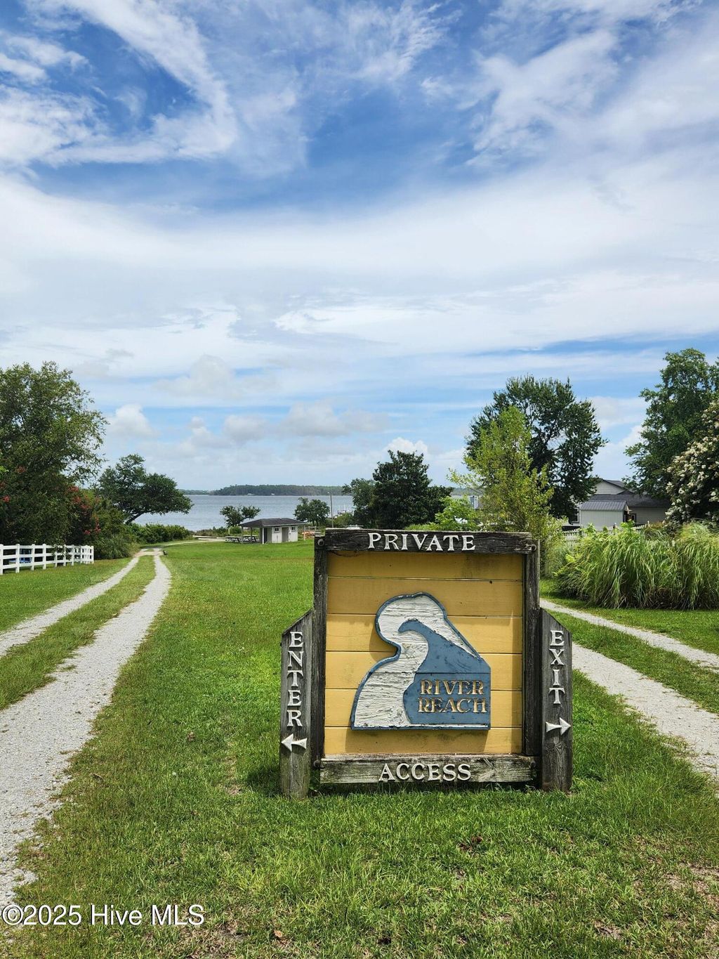 Photo of 240 River Reach Drive, Swansboro, NC 28584 (MLS # 100519518)