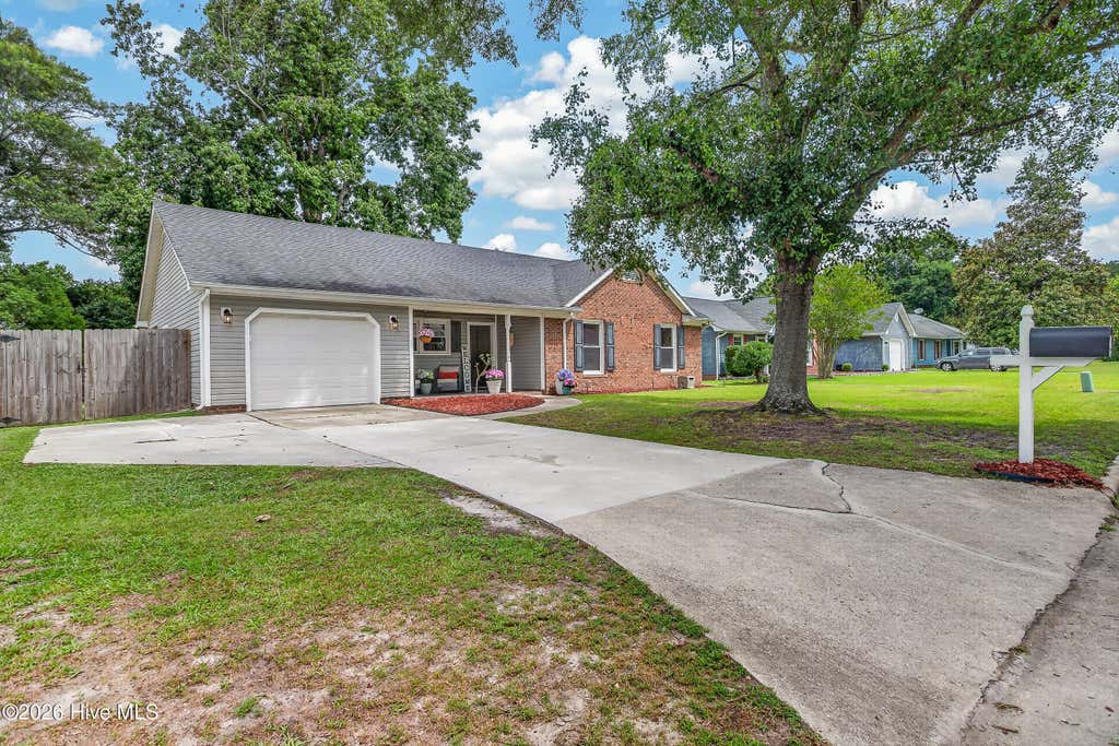 Photo of 110 Woodbridge Court, Jacksonville, NC 28540 (MLS # 100583927)