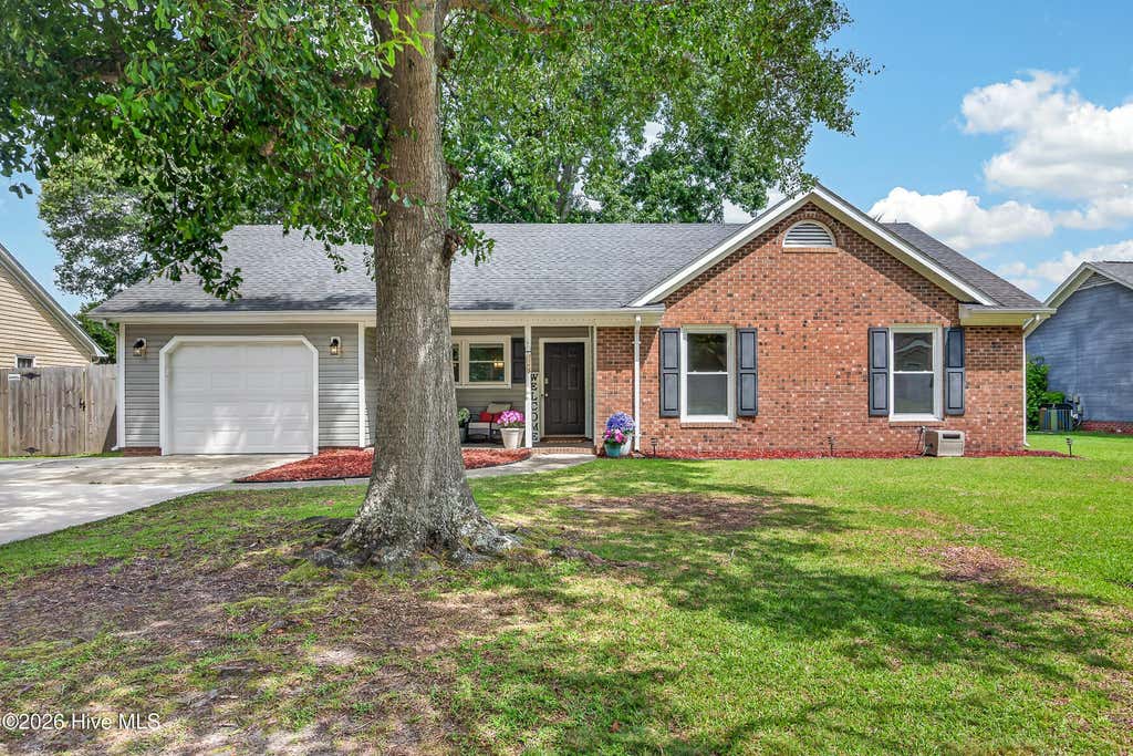 Photo of 110 Woodbridge Court, Jacksonville, NC 28540 (MLS # 100583927)