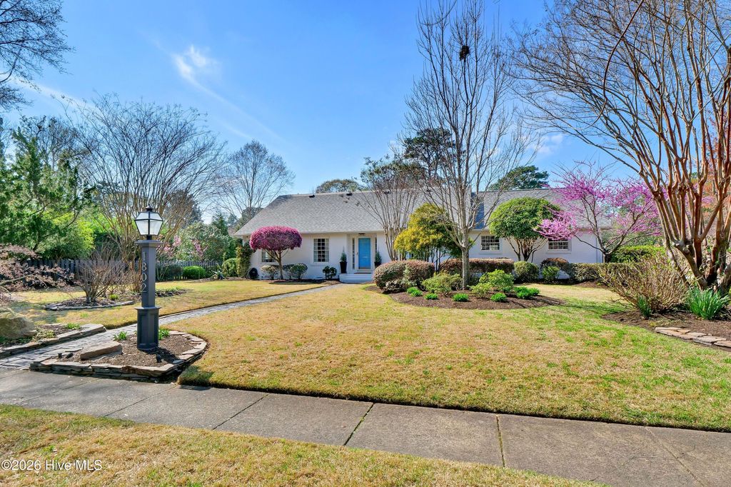 Photo of 1802 Hawthorne Road, Wilmington, NC 28403 (MLS # 100559451)