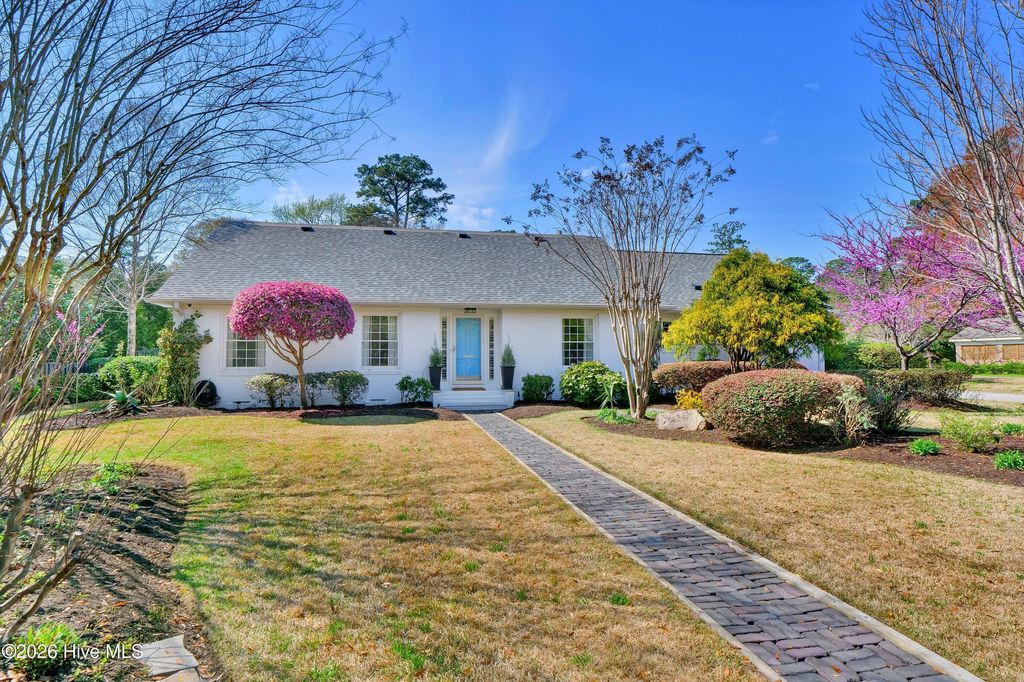 Photo of 1802 Hawthorne Road, Wilmington, NC 28403 (MLS # 100559451)
