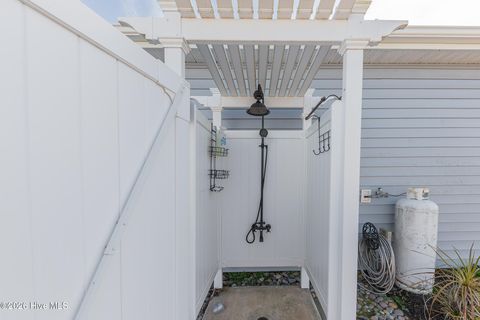Tiny photo for 209 Edgewater Way, Surf City, NC 28445 (MLS # 100555263)