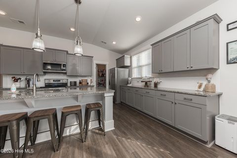 Tiny photo for 209 Edgewater Way, Surf City, NC 28445 (MLS # 100555263)