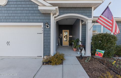 Tiny photo for 209 Edgewater Way, Surf City, NC 28445 (MLS # 100555263)