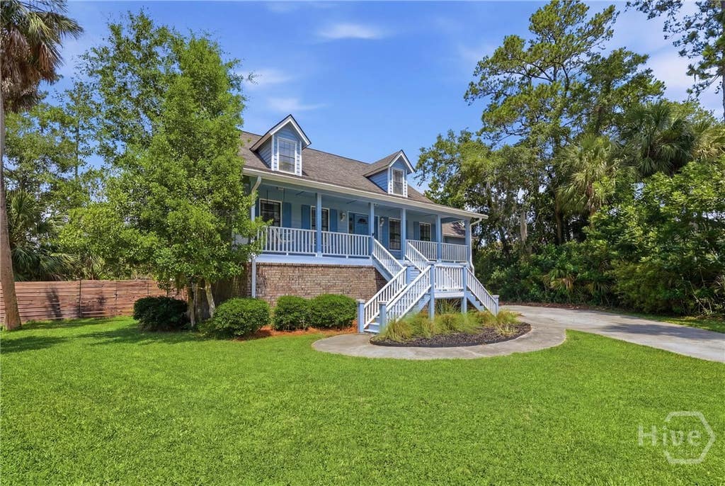 Photo of 5 Cedar Cove, Savannah, GA 31410 (MLS # SA357928)