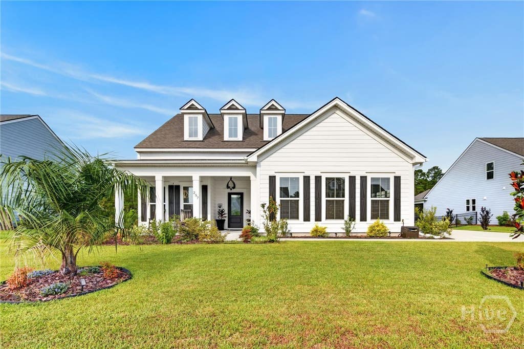 Photo of 257 Heron Creek Drive, Richmond Hill, GA 31324 (MLS # SA362214)