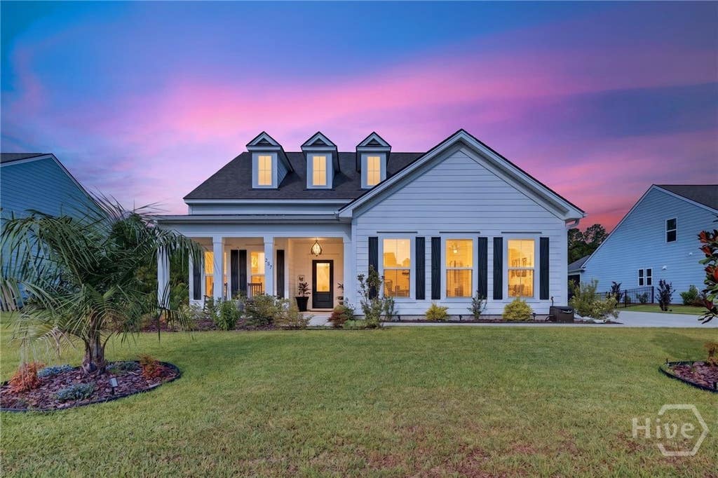 Photo of 257 Heron Creek Drive, Richmond Hill, GA 31324 (MLS # SA362214)