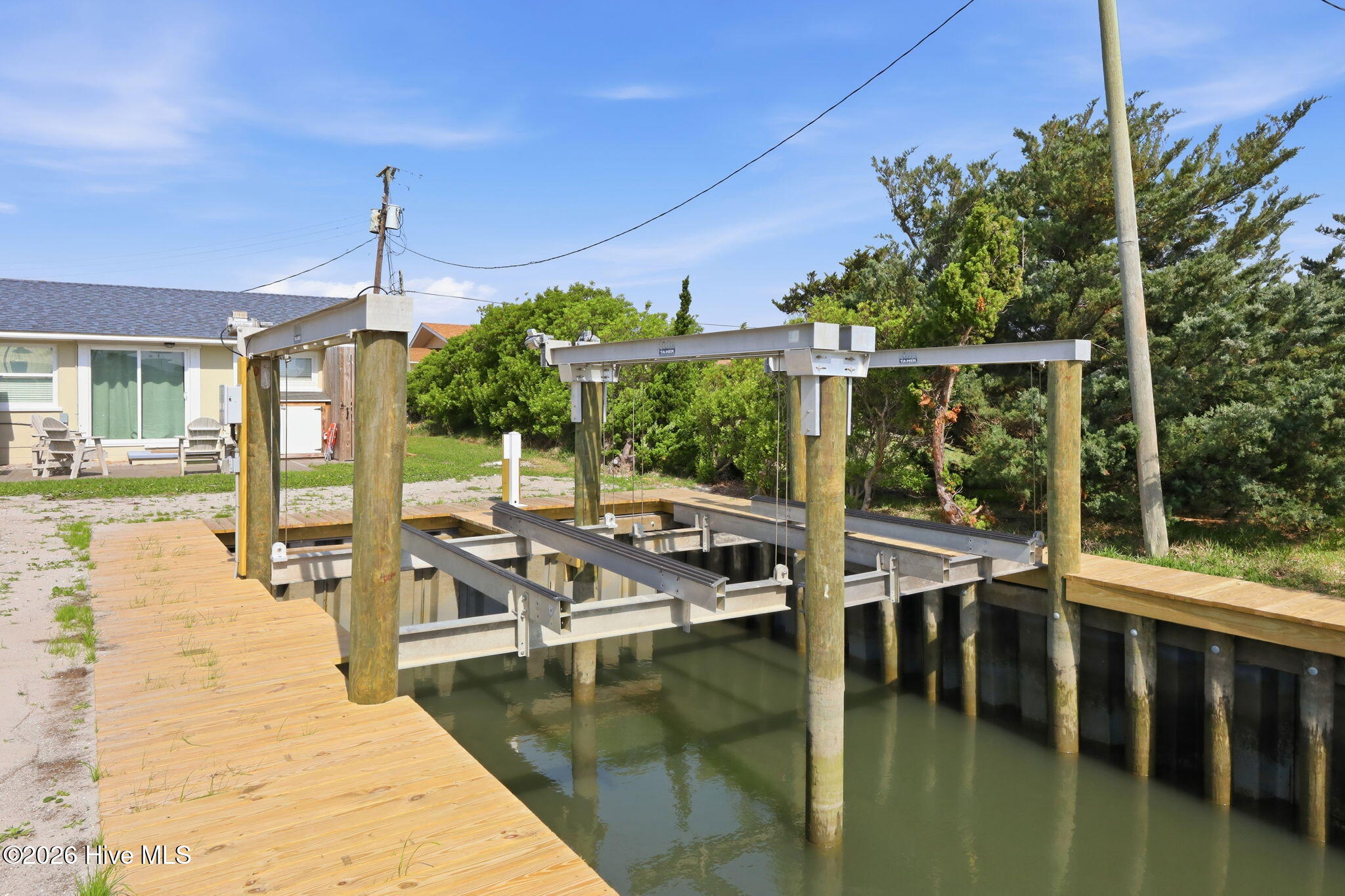 100 E Bogue Sound Drive