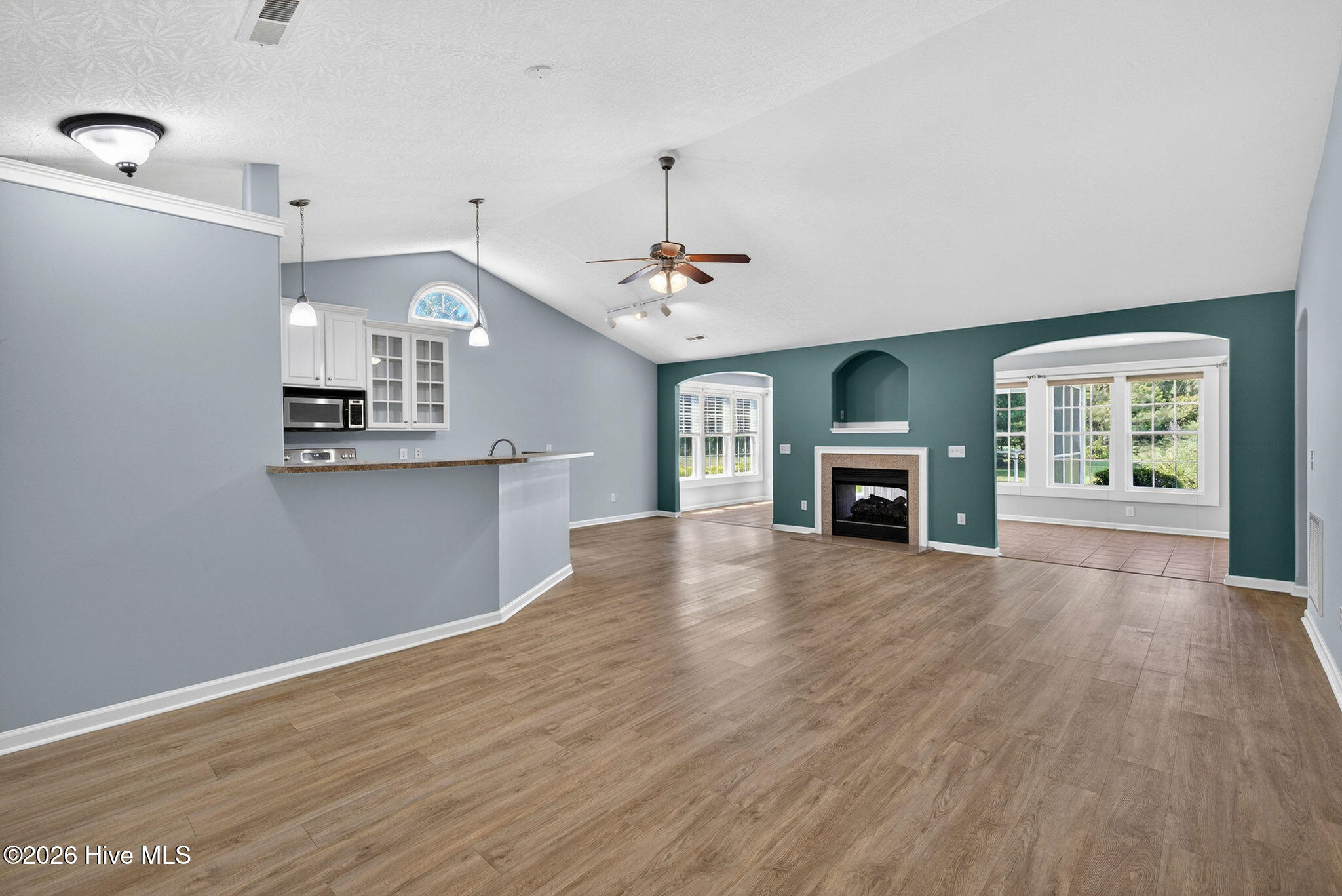 512 Azalea Drive