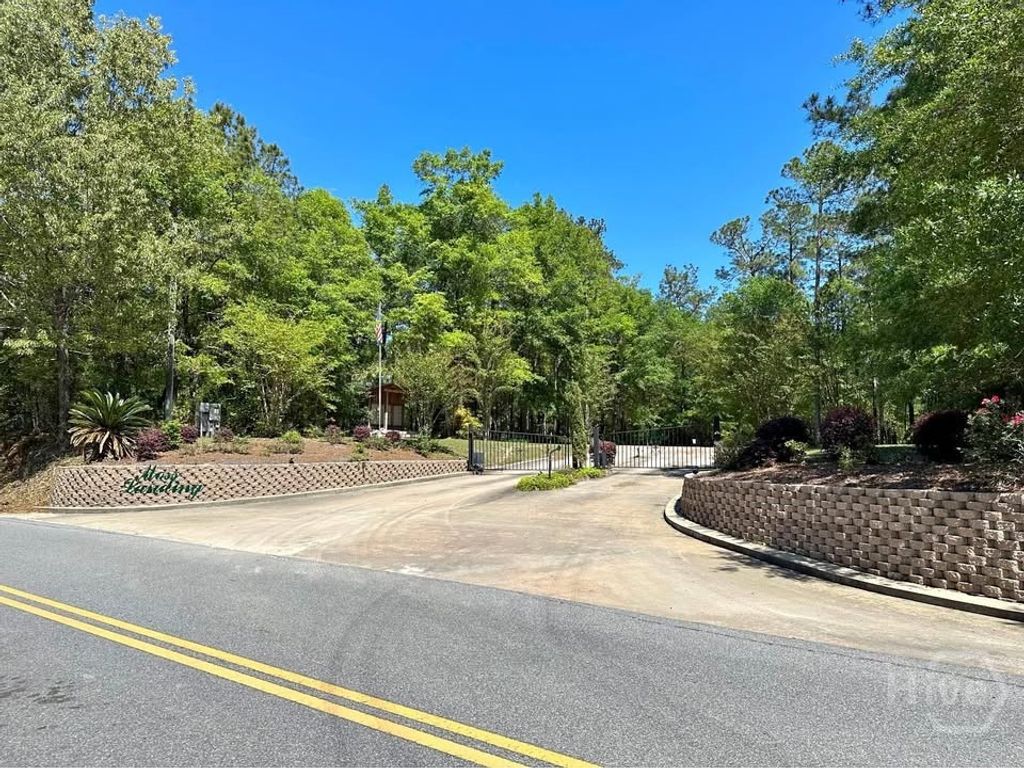Photo of 0 Red Oak Drive, Jesup, GA 31545 (MLS # SA331365)