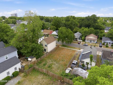 Tiny photo for 714 Campbell Street, Wilmington, NC 28401 (MLS # 100570217)