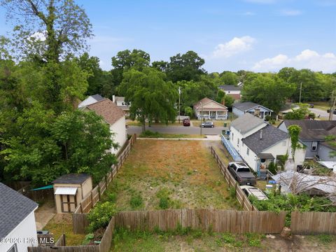 Tiny photo for 714 Campbell Street, Wilmington, NC 28401 (MLS # 100570217)