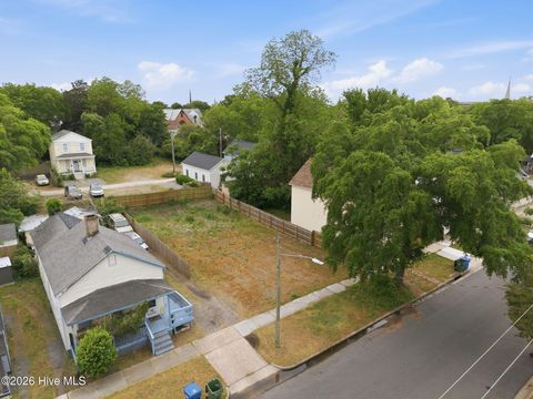 Tiny photo for 714 Campbell Street, Wilmington, NC 28401 (MLS # 100570217)