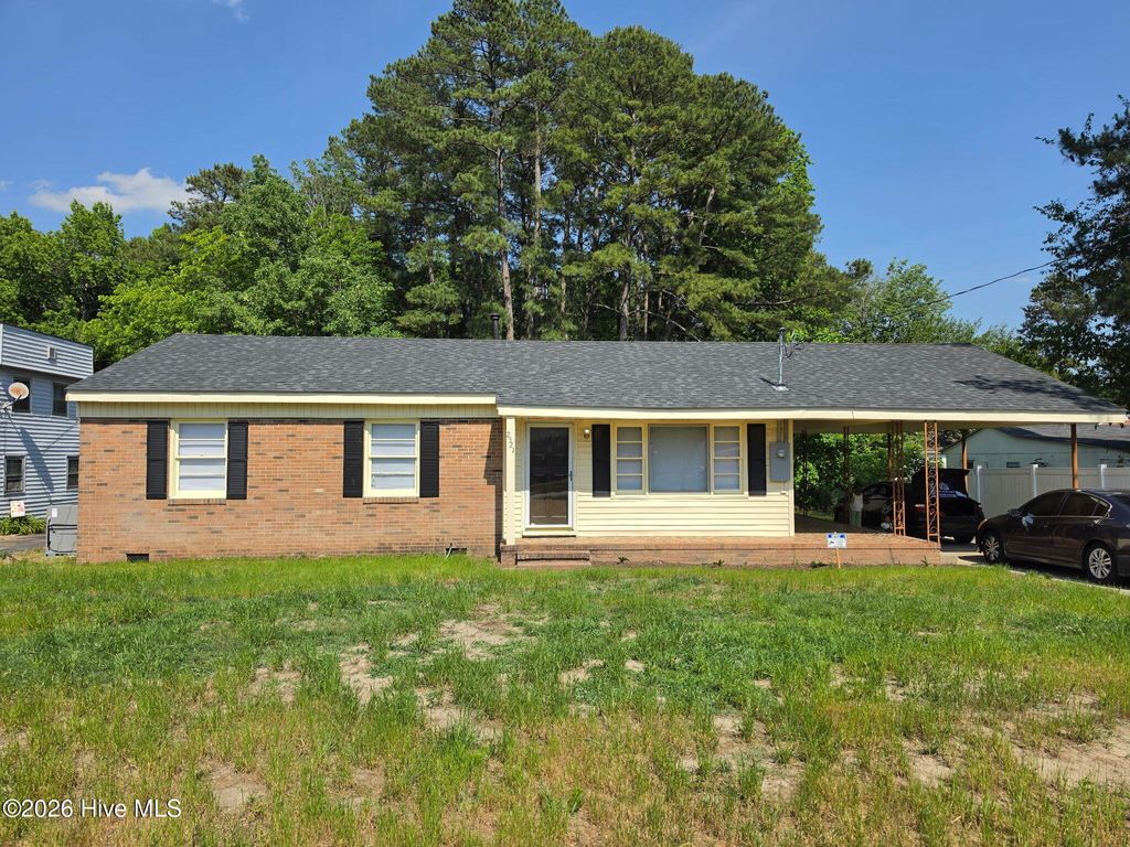 Photo of 2521 Gwen Street, Rocky Mount, NC 27803 (MLS # 100577781)
