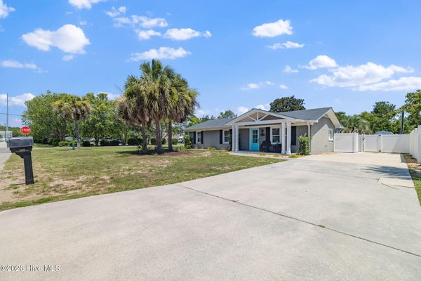716 HAMLET AVE, CAROLINA BEACH, NC 28428 - Image a0dc446ac8d705b15ae1eeea7e91de5b/71222107