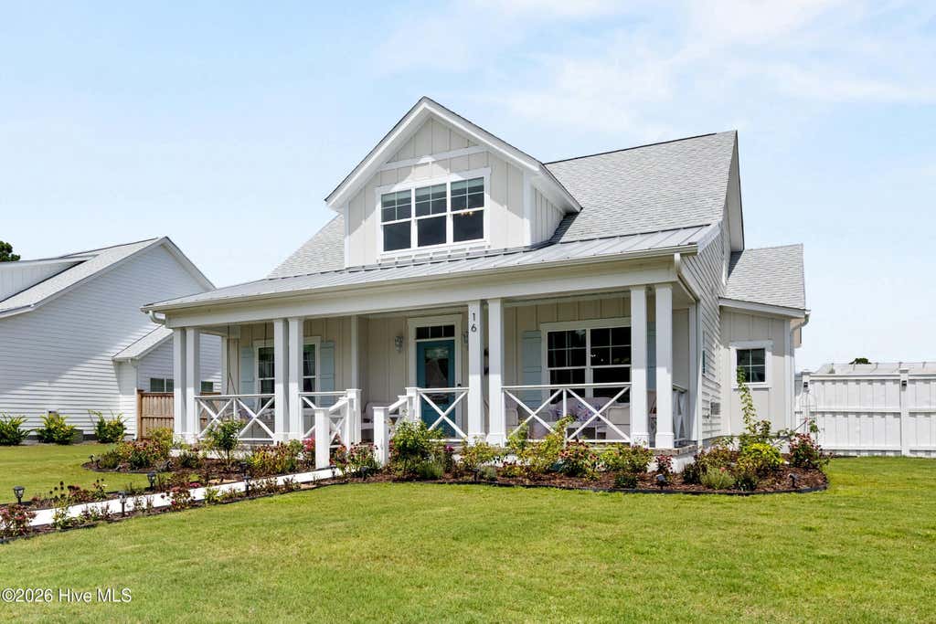 Photo of 16 W Singing Avenue, Hampstead, NC 28443 (MLS # 100594916)
