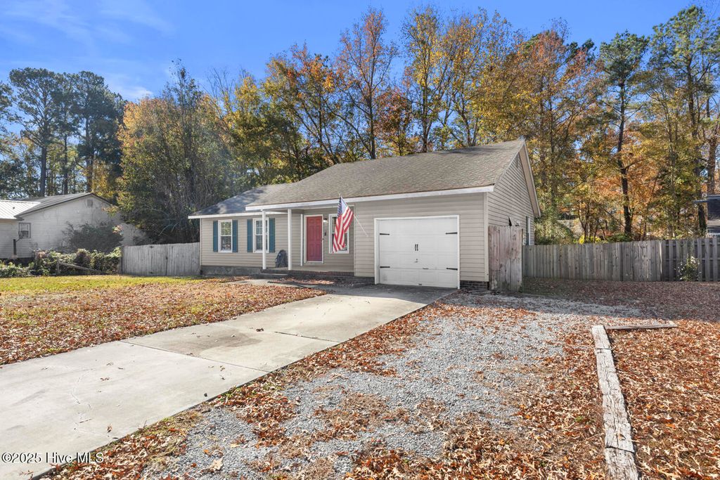Photo of 909 Gattis Road, Jacksonville, NC 28546 (MLS # 100542574)